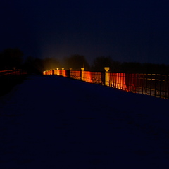 Kasari vana sillal, kuhu kumab silla alune valgus