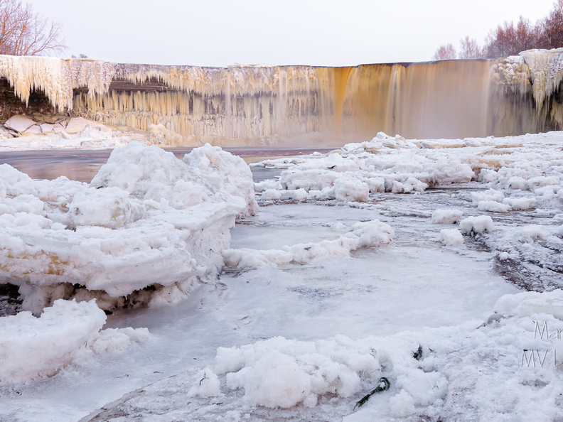 Jägala joa kaunid jääskulptuurid