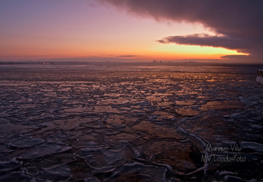 Mere jäätumine Merivälja kai juures